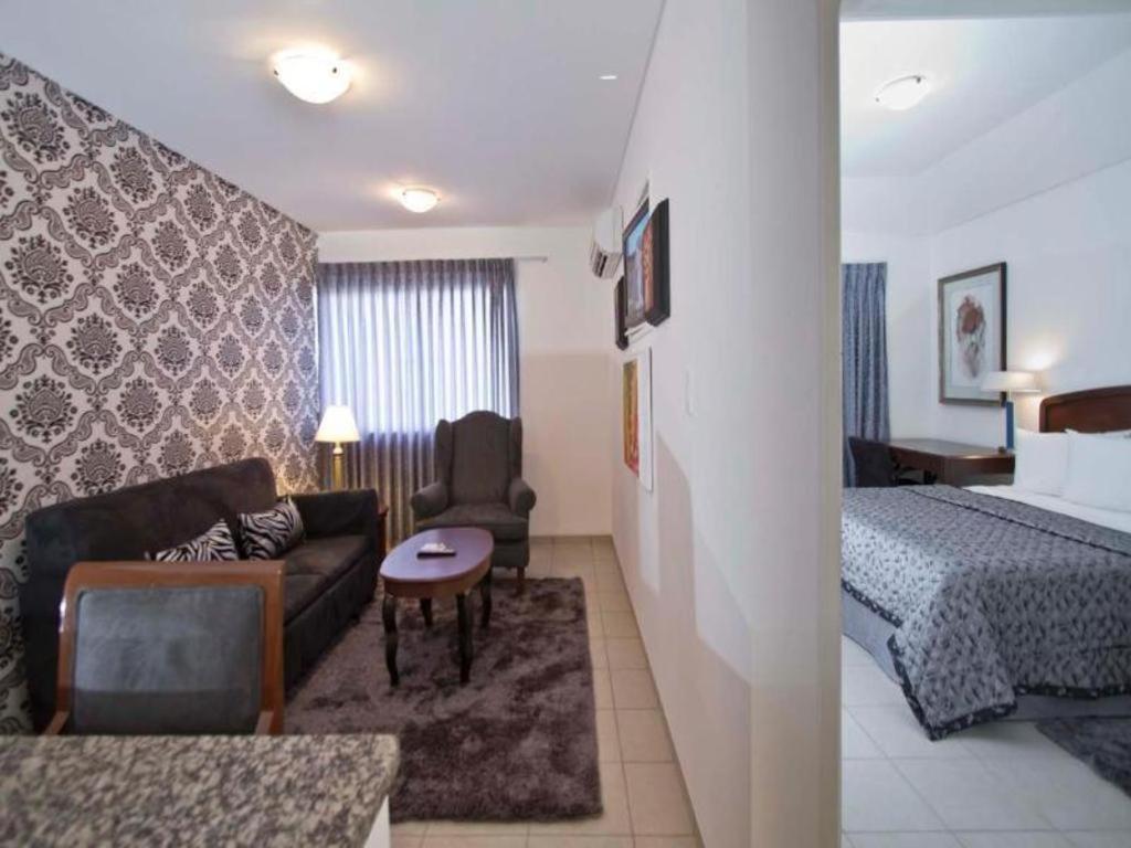Terranova Suites Santa Cruz de La Sierra Zewnętrze zdjęcie