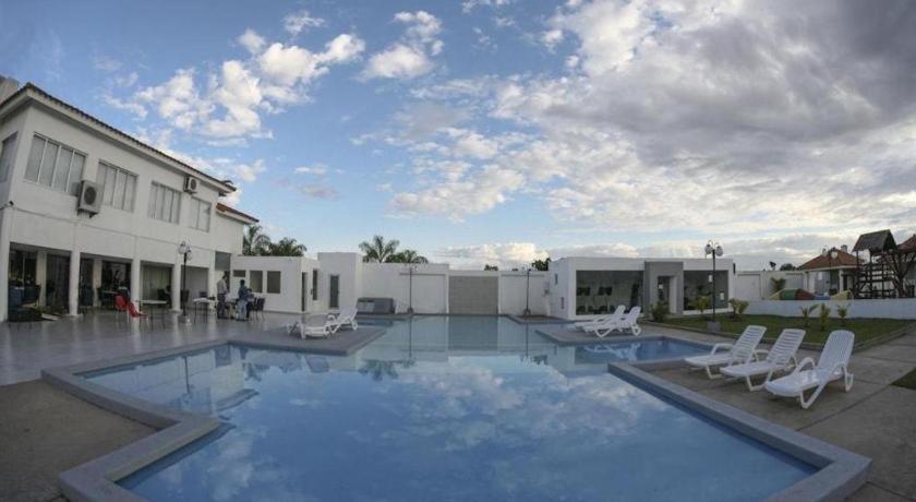 Terranova Suites Santa Cruz de La Sierra Zewnętrze zdjęcie
